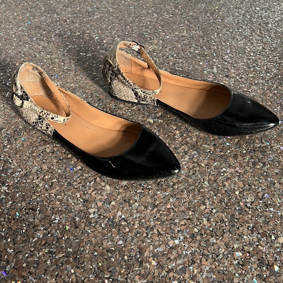 BCBGeneration Flats - Picture 2 of 6